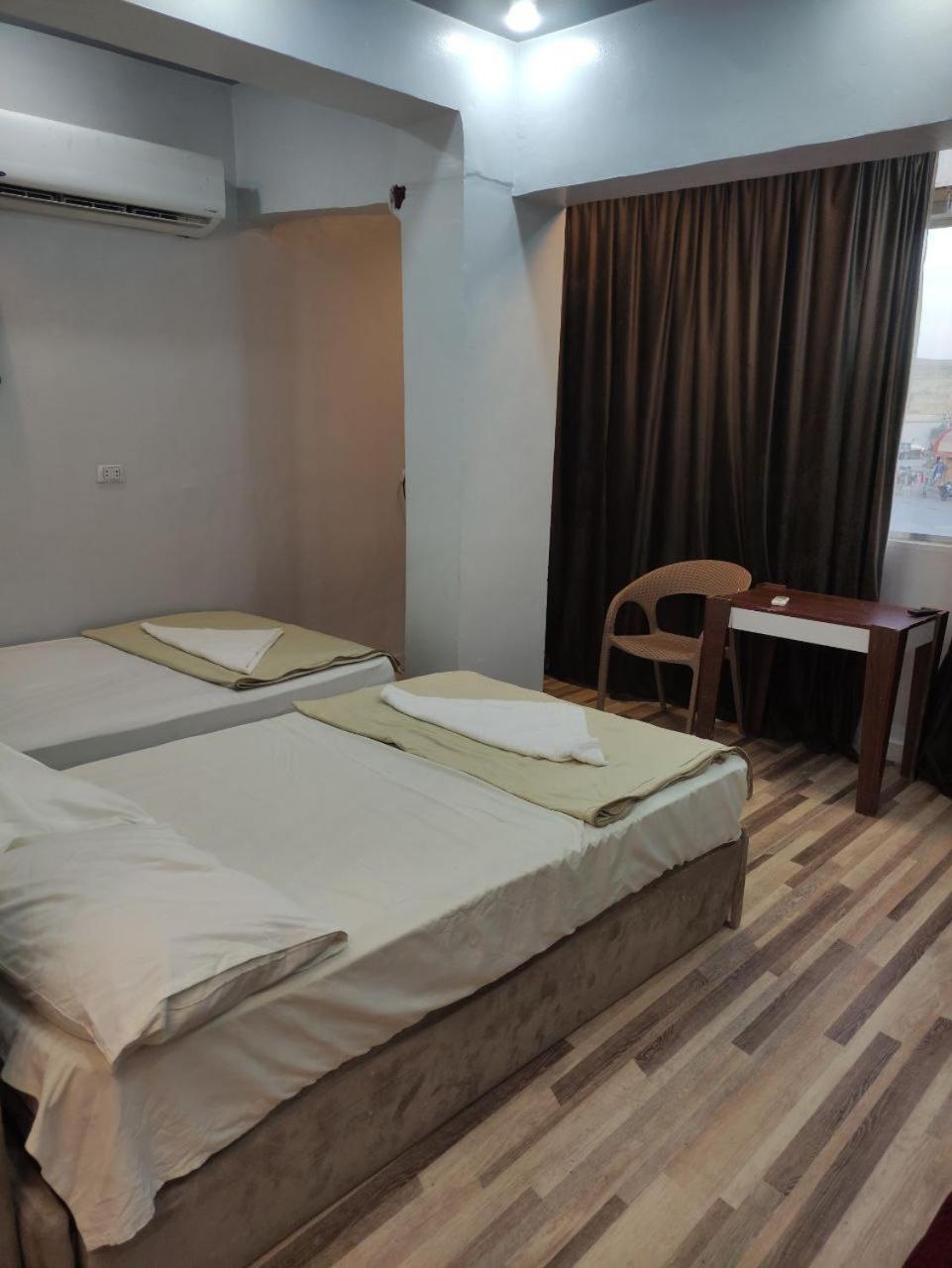 Pyramid Sight Hotel